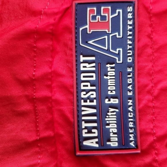 American Eagle VTG red pullover Activesport jacket Kangaroo pouch & hood Medium - Picture 2 of 13